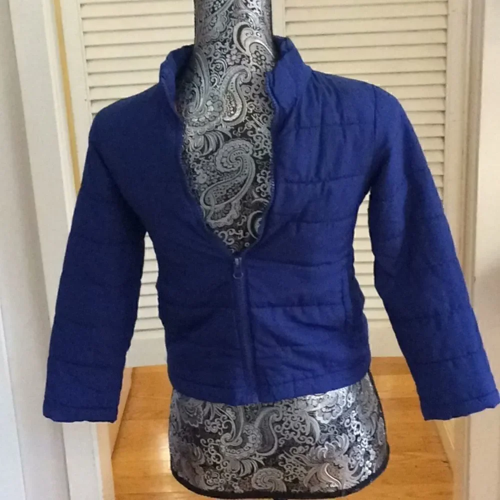 Child Old Navy soft puffer jacket size S 6/7